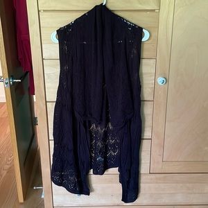 One A Black Crochet Sleeveless Sweater Vest Cardigan